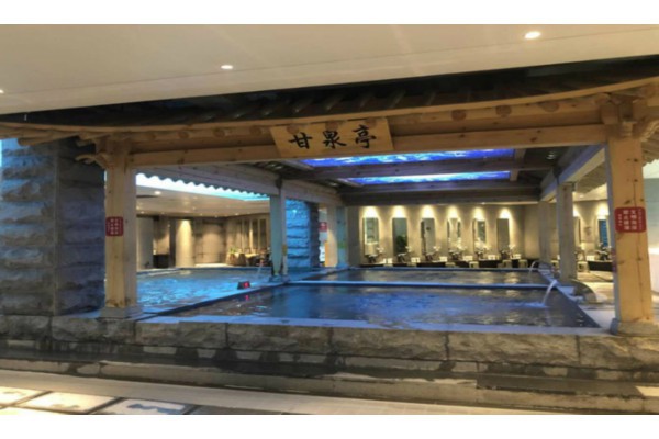 探秘山城温泉，享受按摩美食的双重盛宴！