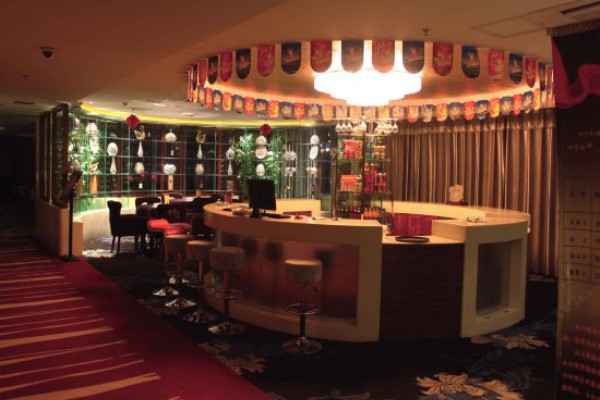 独家揭秘：重庆热门女同按摩会所推荐